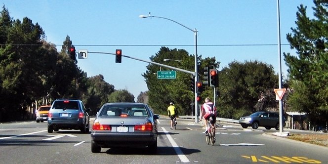 CLICK to continue: Foothill Expressway