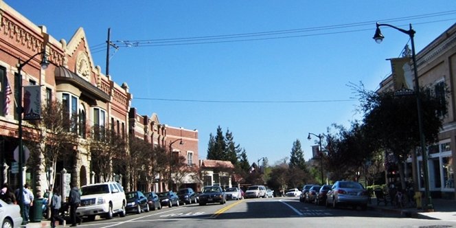 CLICK to continue: Los Gatos Blvd